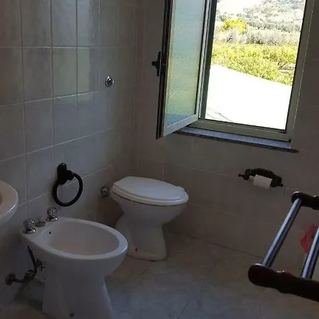 Agriturismo La Spina Santa Hotel *